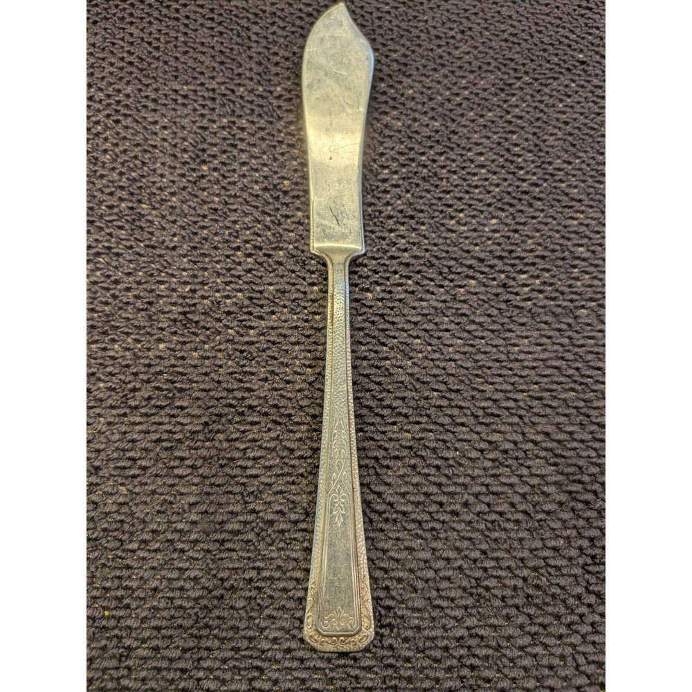 Vintage 1881 Rogers Surf Club Master‎ Butter Knife Art Deco Silverplate
